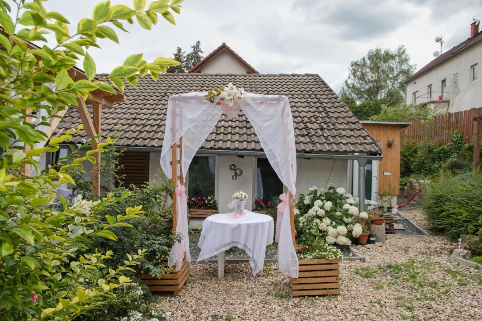 Apartmany Sharka -Sarka Justrova Decin Chambre photo