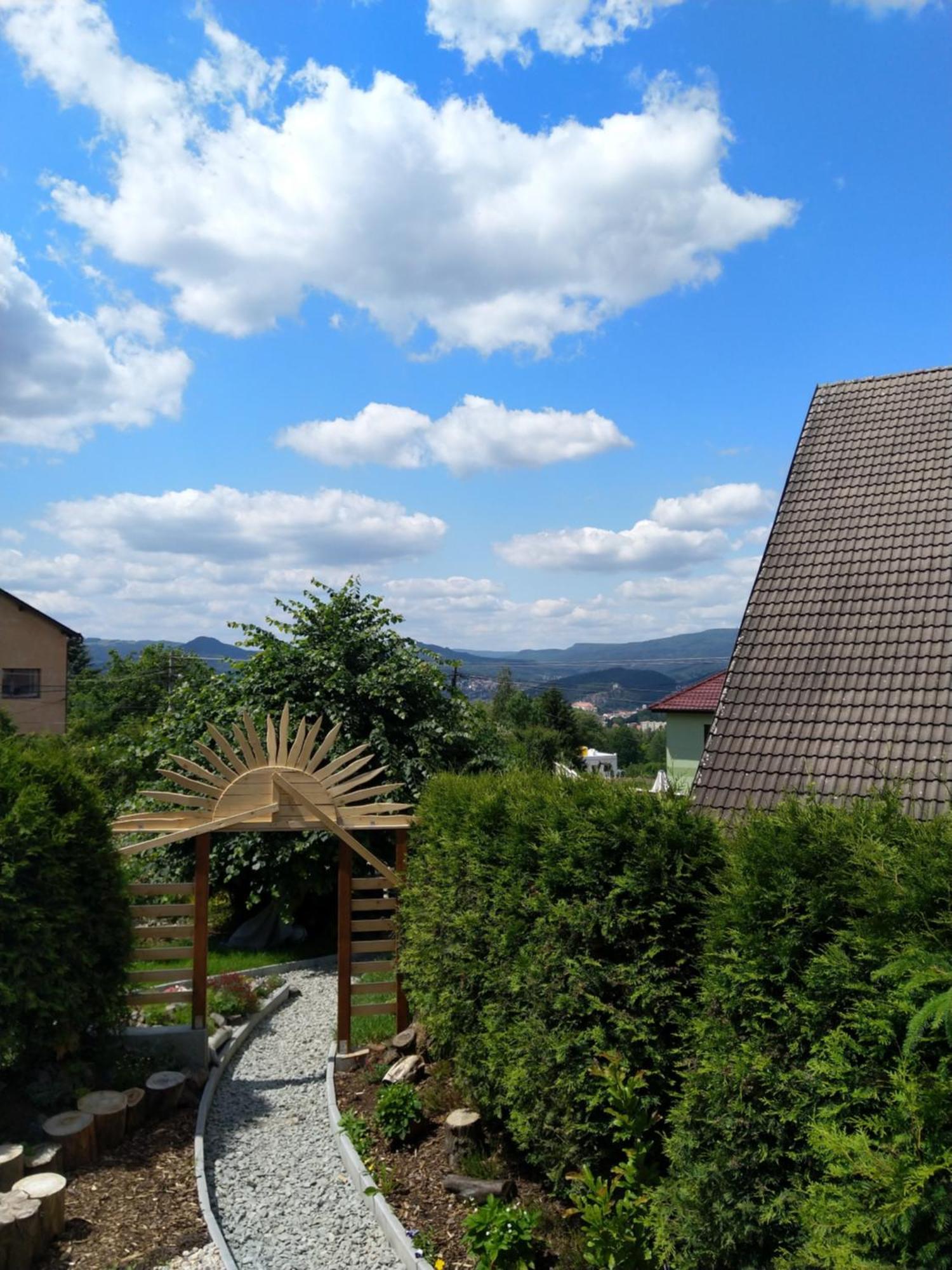 Apartmany Sharka -Sarka Justrova Decin Chambre photo