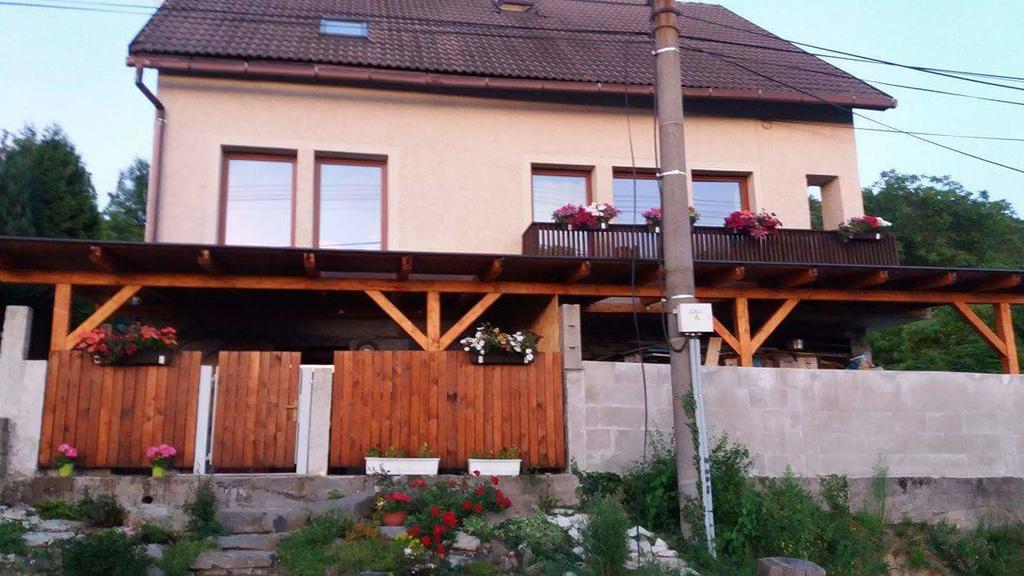 Apartmany Sharka -Sarka Justrova Decin Extérieur photo