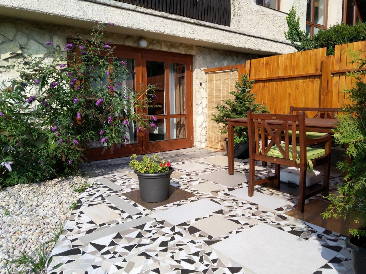 Apartmany Sharka -Sarka Justrova Decin Extérieur photo